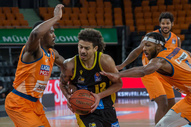 经济上也颇 经济上也颇